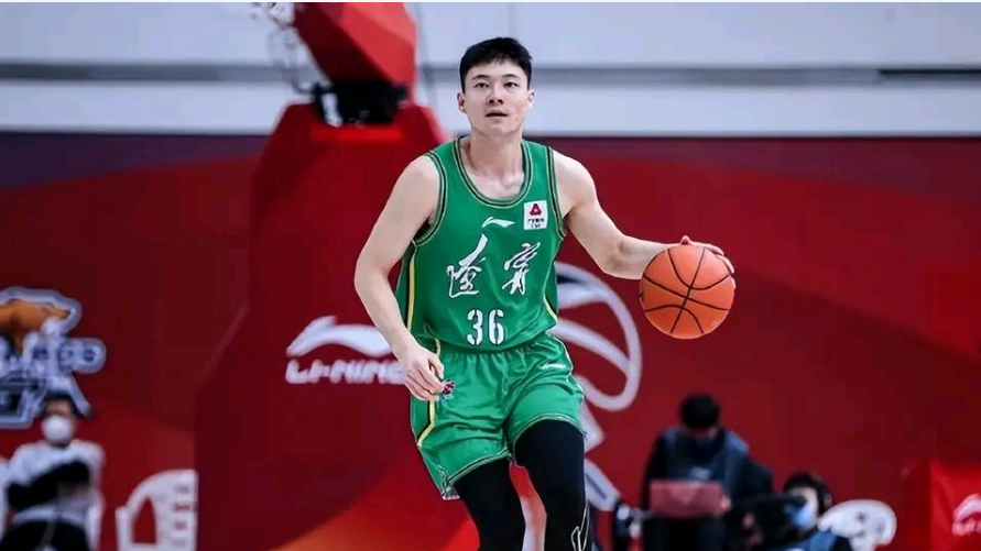 据悉，正在备战全运会的四川男篮将前往辽宁，与辽宁男篮进行几场热身赛。目前，具体时