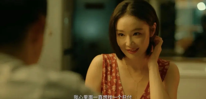 悬疑剧《重影》开播，一口气连看5集不过瘾，不知道大家发现没？这部剧与最近热播的电