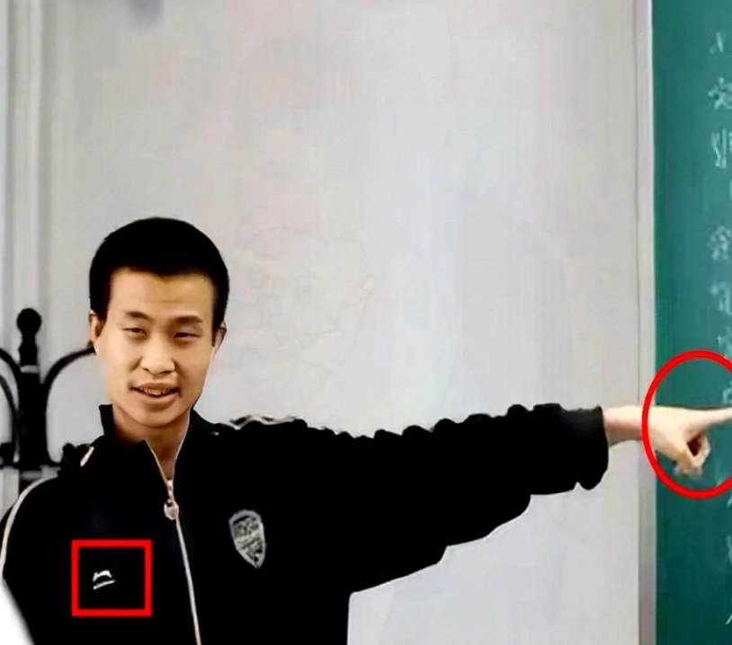 北大丁教授点明，韦东奕完全正常，和常人就一个区别——数学太牛。

最近听说有家长