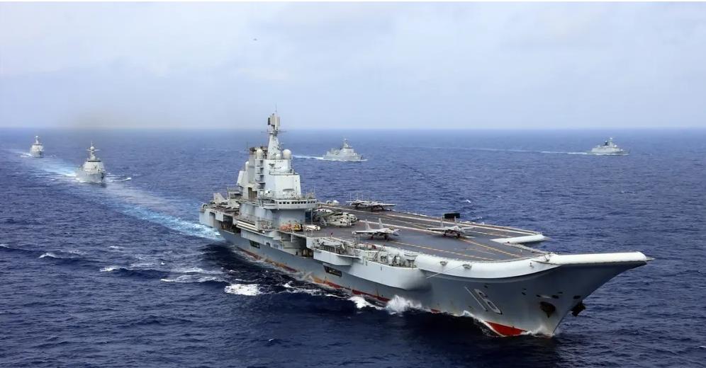 上世纪80年代，法国政府向中国提出“无偿赠送”一艘万吨级航空母舰，这个听起来简直