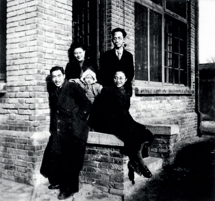 1950年，台湾一名女地下党在宿舍被捕，临走前祈求道：“我一个女人家，总得让我带