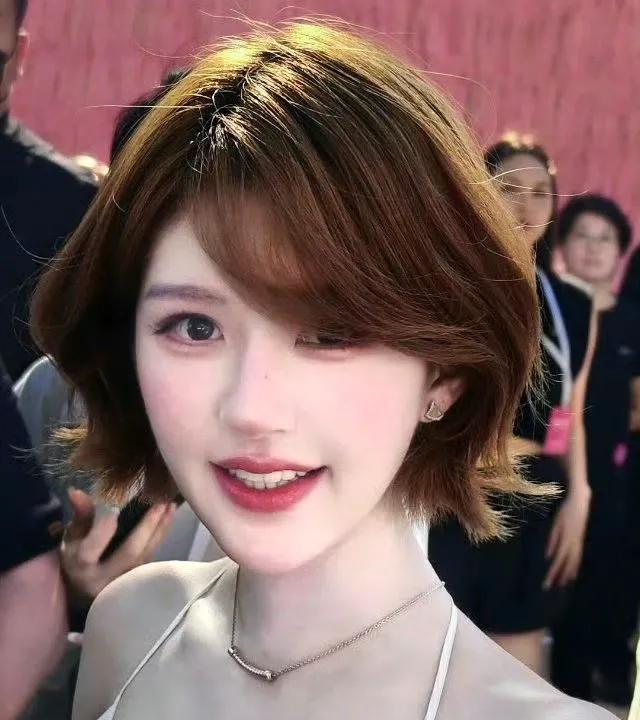 从北京语言大学哈萨克斯坦分校，看中国文化如何“圈粉”中亚青年
在哈萨克斯坦首都阿