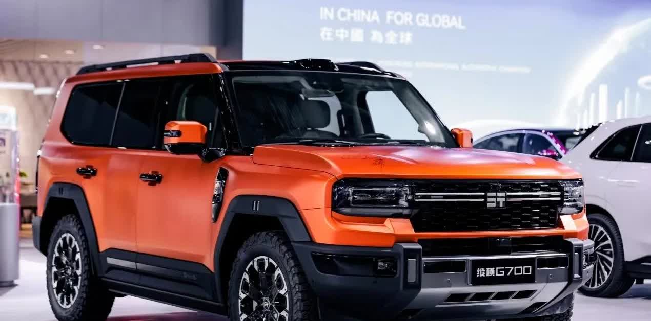 嘲笑众泰，成为众泰。
捷途纵横G700这车综合性价比非常高，
外观看上去像摸
