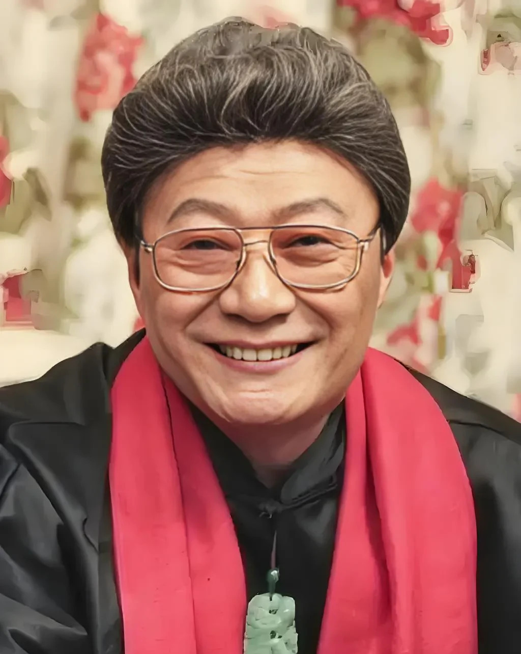 胡军父亲讲述子女孝心











我的天哪！你们知道吗？胡军的爸爸胡宝
