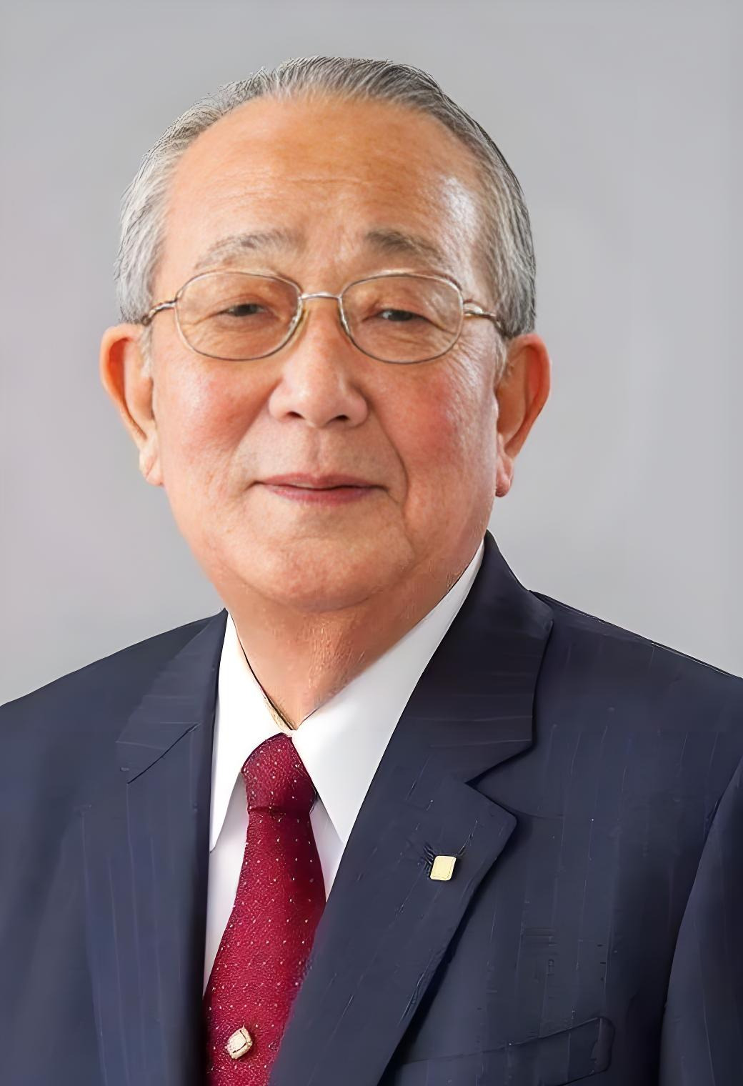 富豪患癌后捐钱，又出家











稻盛和夫得了癌症，这消息像炸弹一样