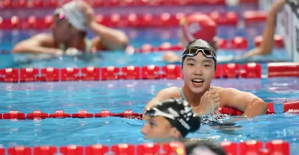 世锦赛女子200米混合泳，又是中国队的一个第四名！多么期待这个12岁的小姑娘获得