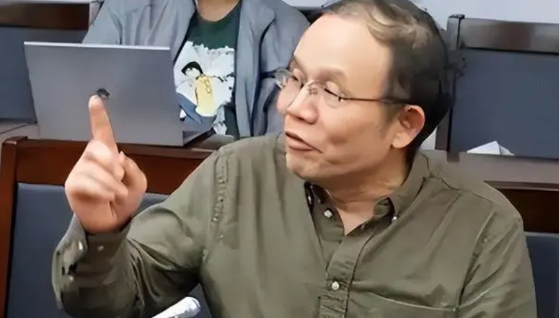 中国大学教授睁眼说瞎话，为了讨好日本，不惜成为历史罪人！
 
2020年，上海交