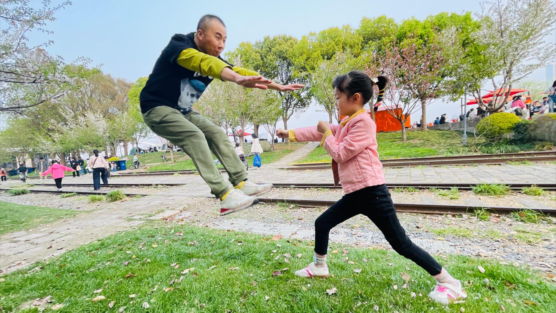 西岸春日微度假指南：在城市的缝隙里，与孩子共享一片春光