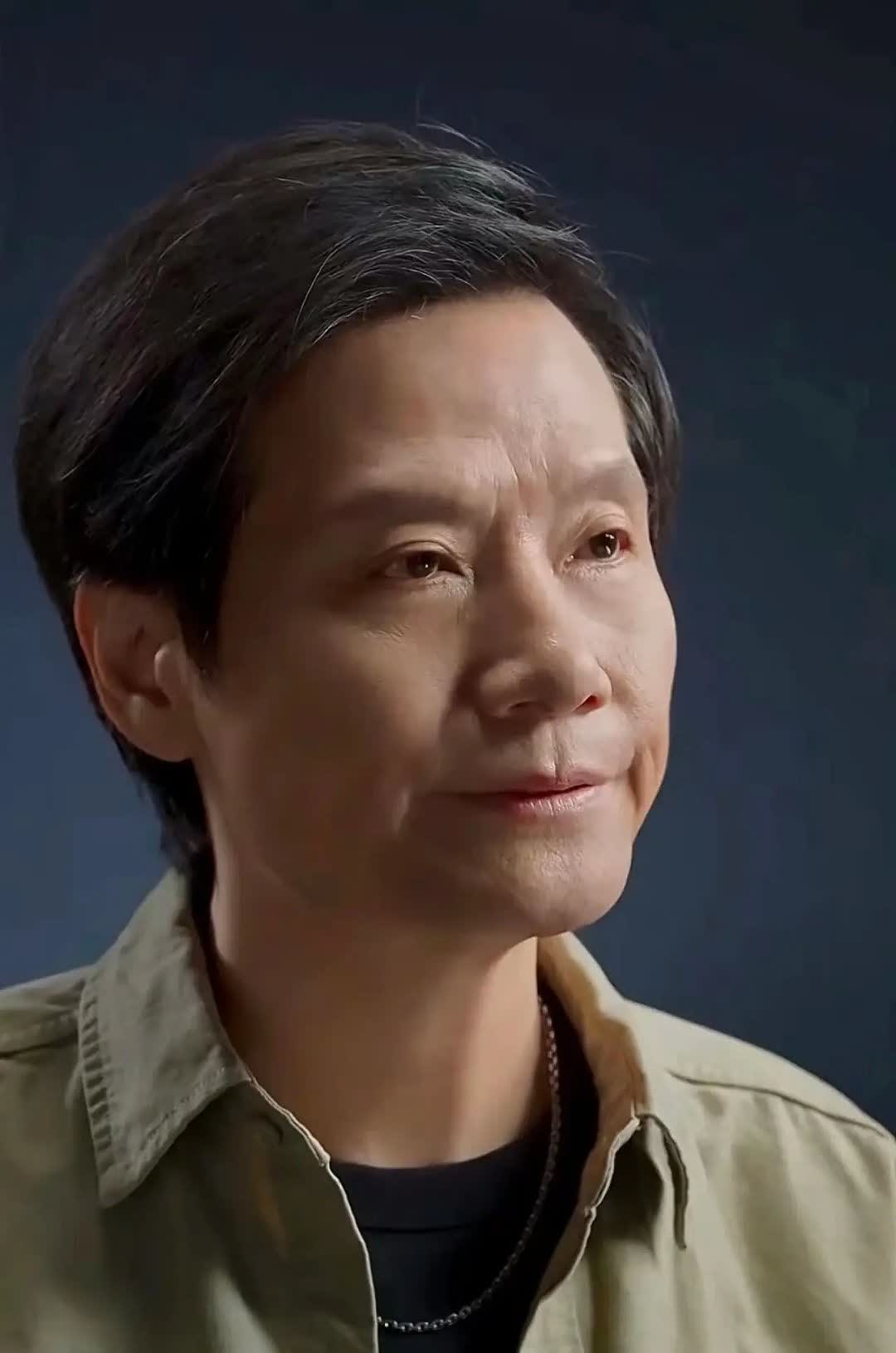 这篇文章的核心是质疑某企业及其创始人的价值观和商业模式。
咱们选取时事、科技、