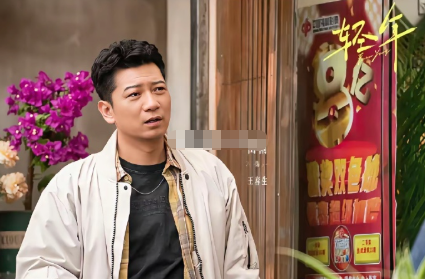 虽说田雨总是演配角，
颜值也没有多帅，
但有一点你不得不承认，那就是田雨私底下绝