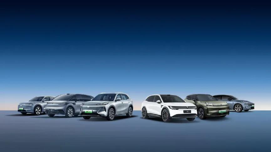 新能源全面爆发AI造车全面落地 吉利汽车营收首破2400亿元