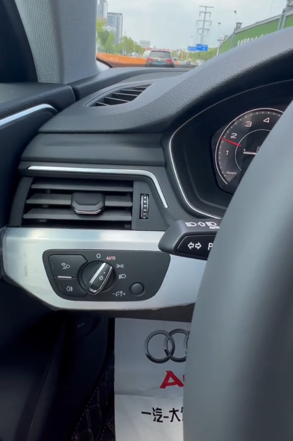 新提车，路上就感觉一直有嗡嗡声，不同的路面反馈不一样，50码最明显，而且油门踏板