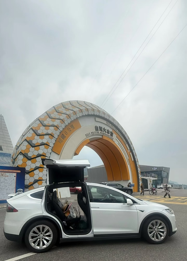 为什么没看特斯拉宣传s和x 感觉明明更帅
为什么没看特斯拉宣传s和x
感觉明明更