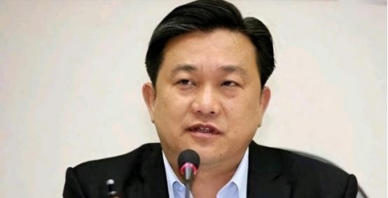 被我们纳入“台独”顽固分子名单的王定宇出来放话了！王定宇表示，郑丽文的讲话已经得