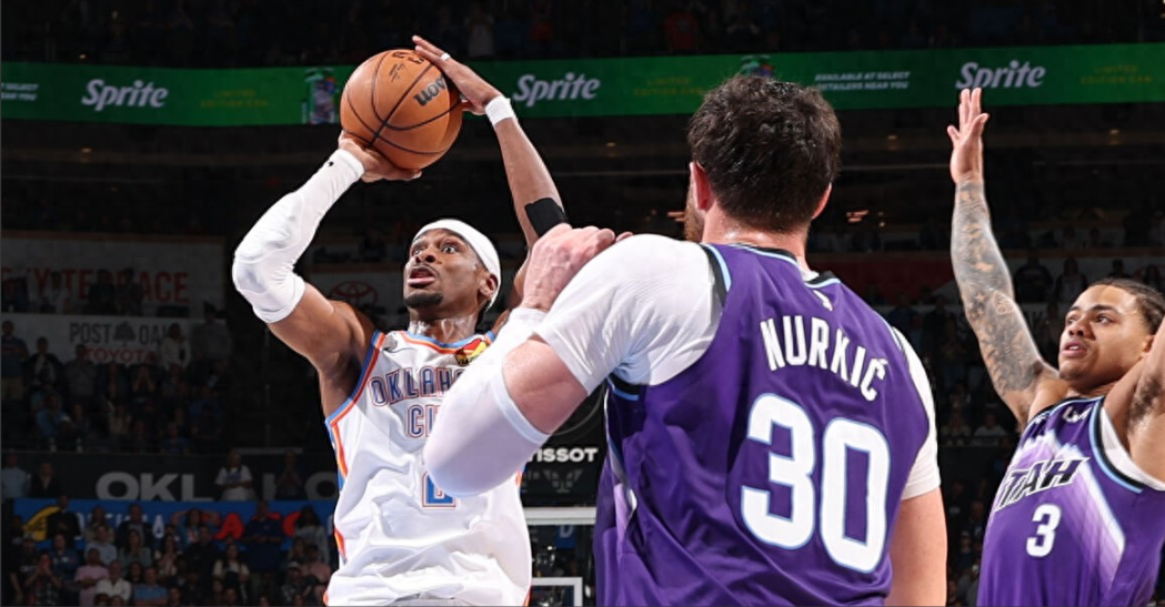 NBA常规赛，雷霆主场对阵爵士。最后时刻杰威中投扳平，马尔卡宁补篮命中，亚历山大