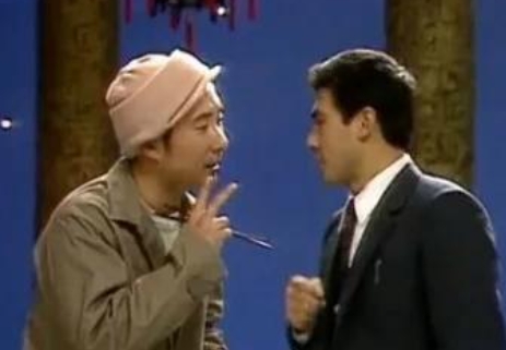 当年，陈佩斯拿到了190万后，赢了官司却输了事业的他只能带着妻子开采荒地。
曾经
