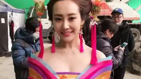 《大生意人》李纯持枪演反贼又美又飒！网友：比女一惊艳