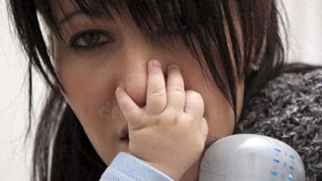 表面洒脱却难舍旧情，这三个星座女的爱恨纠葛