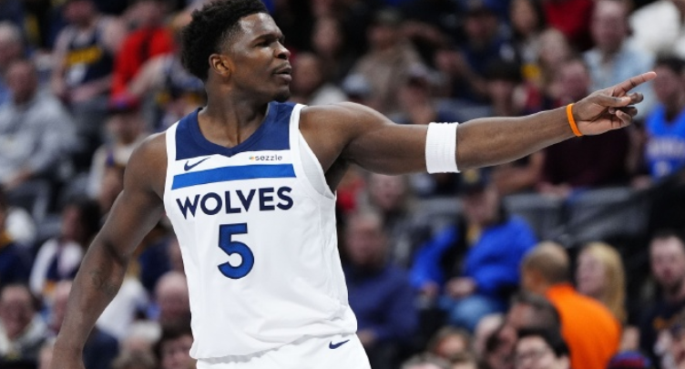 25分破万分大关，爱德华兹的里程碑藏着多少秘密