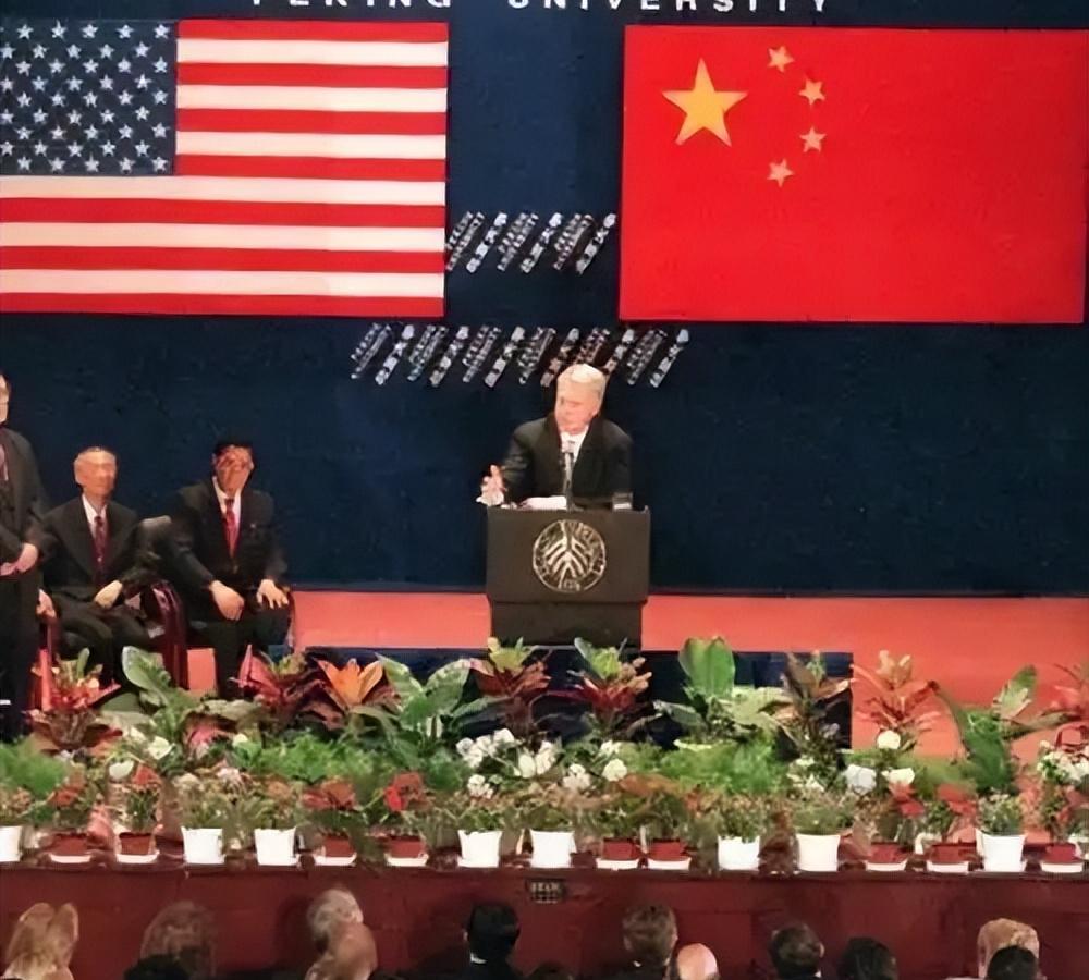 [浮云]若是当年没有克林顿的一再坚持，中国加入世贸可能会更为艰难！98年克林顿访