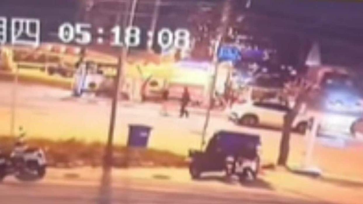 胆大包天！中国游客在泰国竟被当街掳走勒索，真相究竟如何？