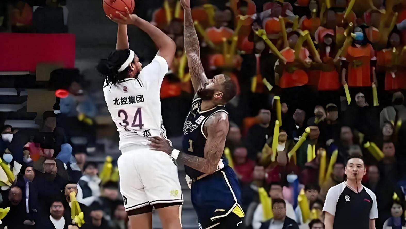 杜锋的双外援考题：萨林杰与萨姆纳，如何拼出广东争冠拼图？