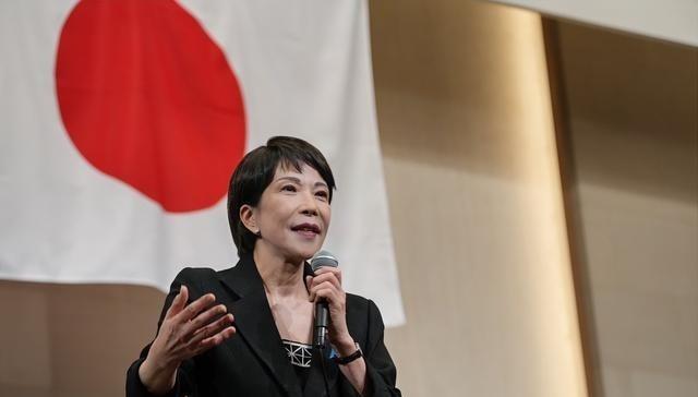 日本的天彻底塌了,没想到在高市早苗赢得自民党党首选举后，日元汇率竟然跌1.2% 