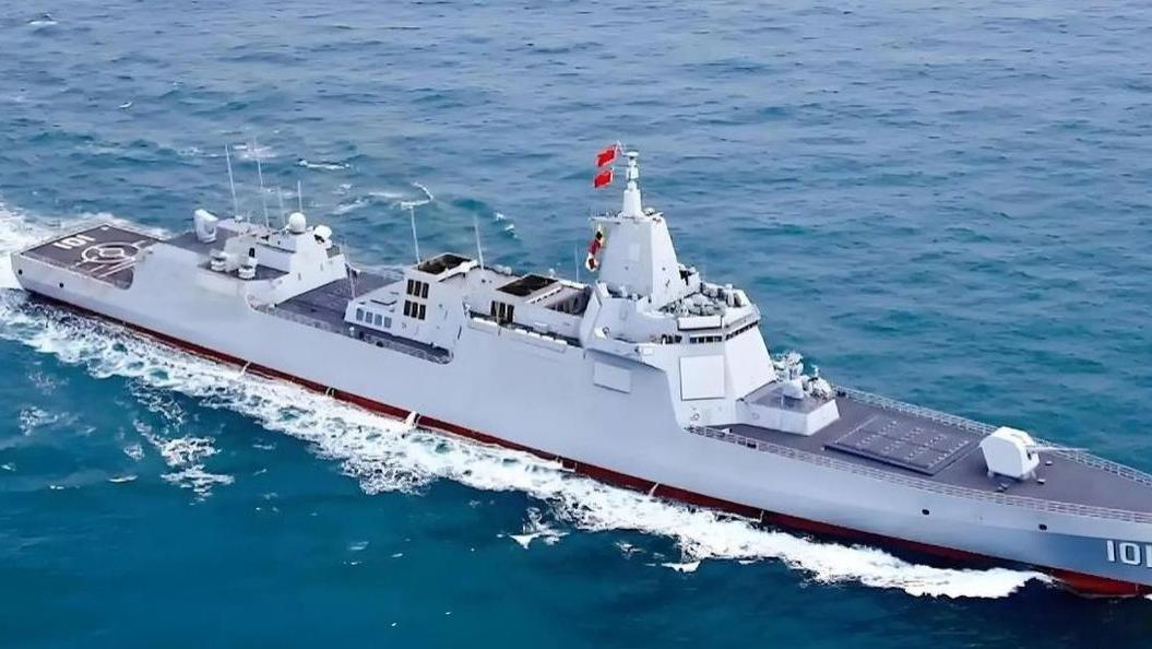 2025全球军事装备大揭秘：中美俄海陆空王牌武器性能对决