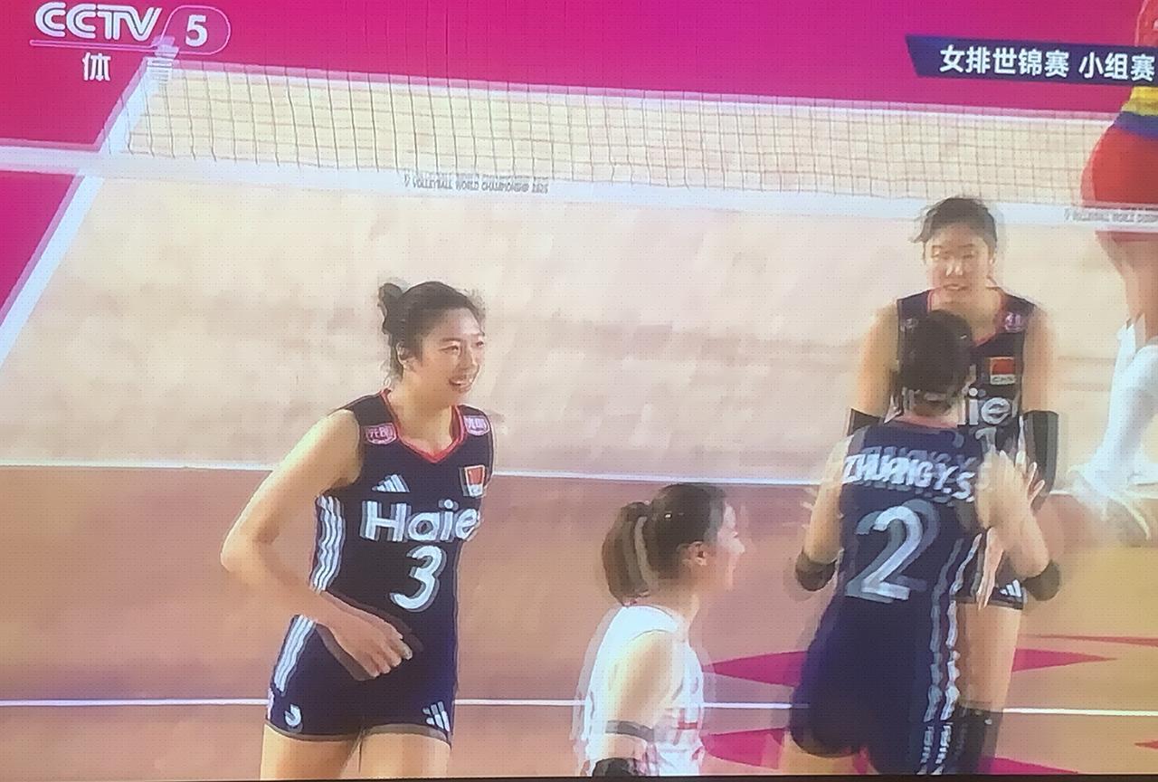 拿下了第四局！中国女排战胜了哥伦比亚女排！
       在刚刚结束的世锦赛中国