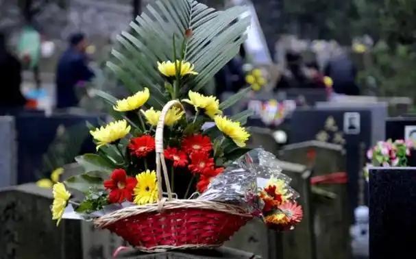 清明节禁忌大全：老祖宗留下的规矩，该知道的都在这儿了。
清明节是咱们中国人最重要