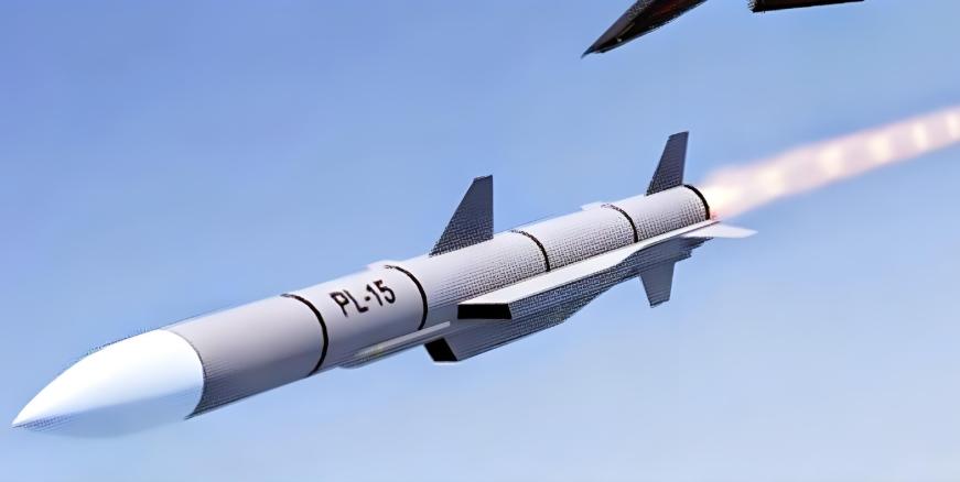 外媒称中国向巴基斯坦紧急运送PL-15导弹，印度空军需要头脑冷静