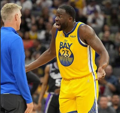 追梦格林和科尔爆发冲突，勇士大胜魔术。NBA常规赛，勇士主场迎战魔术，这场比赛的