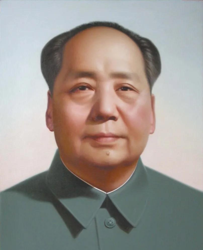 1950年，毛主席得知有个干部在香山私搭了一栋小洋楼，怒不可遏：“拉出去毙了！今