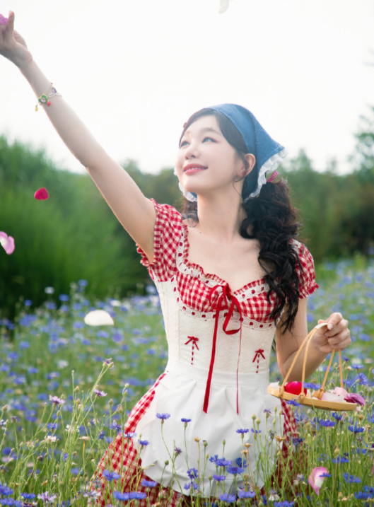 夏日采花少女徐梦洁，状态真不错！ ​​​