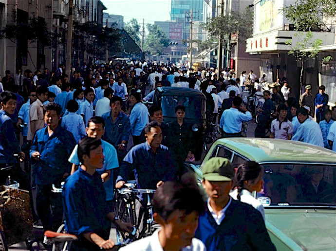 走，上班去！（1980年天津）