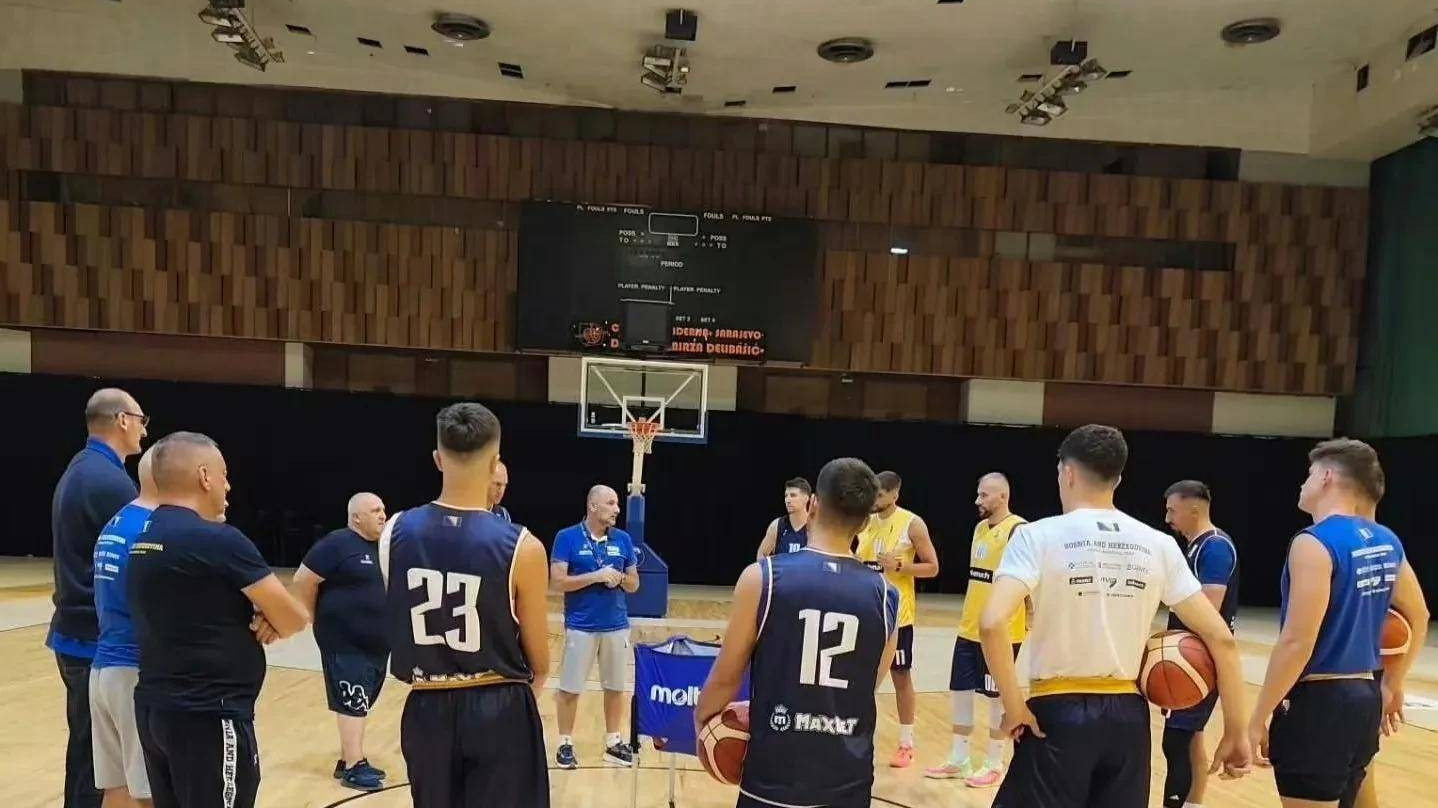 亚洲杯前中国男篮热身赛对手水平如何？放着强队不敢对战专挑菜鸟