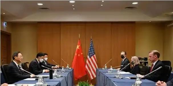 美国为何不敢动中国资产？因为中国巴不得美国走冻结这一步，下一秒扣掉1.2万亿美国