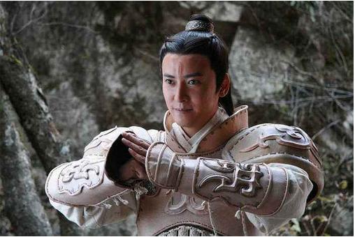 杨戬黄天化都来帮助姜子牙，姜子牙为何呵斥黄天化，却高看杨戬？