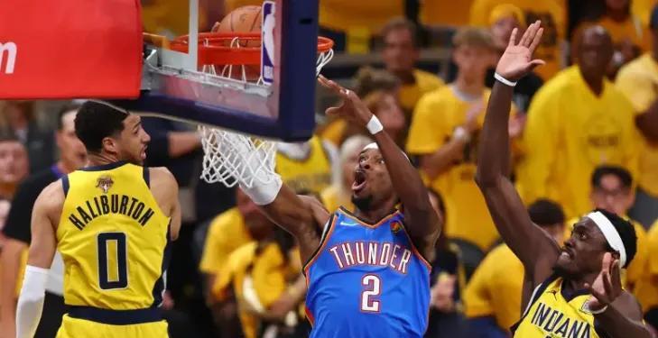 #你认为总决赛抢七谁能最终夺冠#NBA官方公布了新一期的FMVP榜：亚历山大、杰