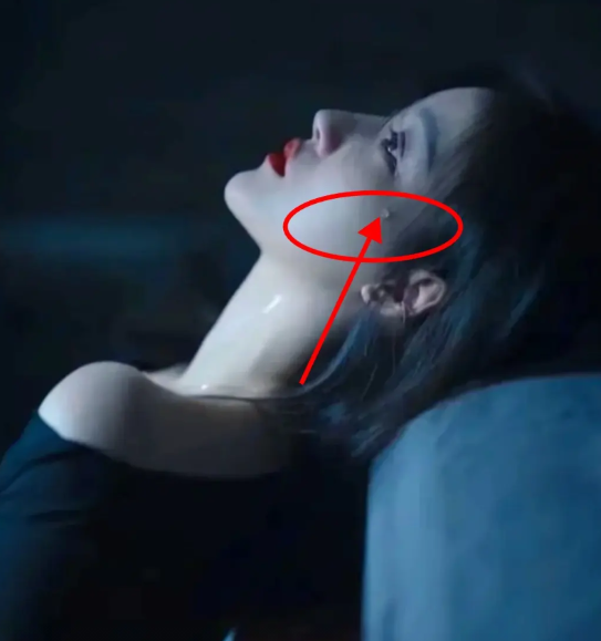 浙江一男子结婚不到三天，就有人偷偷告诉他，他的妻子在婚前曾与三个男人同居过，其中