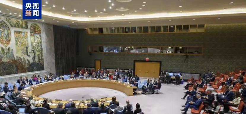 耿爽联合国怒怼美国，真解气











你敢信？美国佬又在南海问题上搞