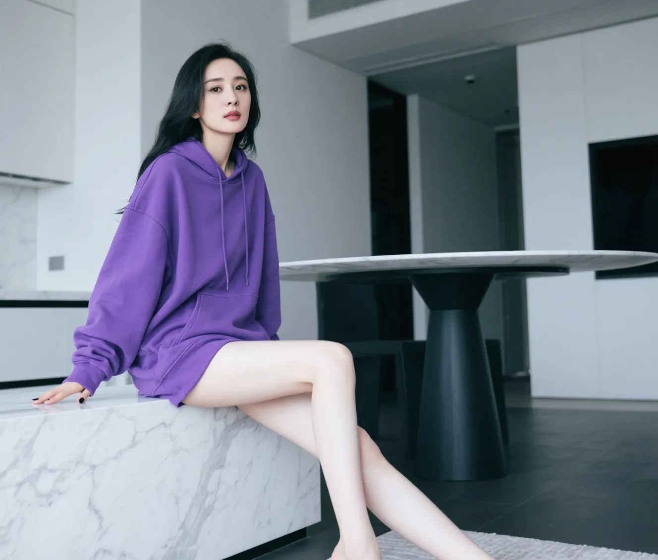 杨幂做你的女朋友，你会愿意吗？

我相信这个简直就是送分题，我先来回答“我愿