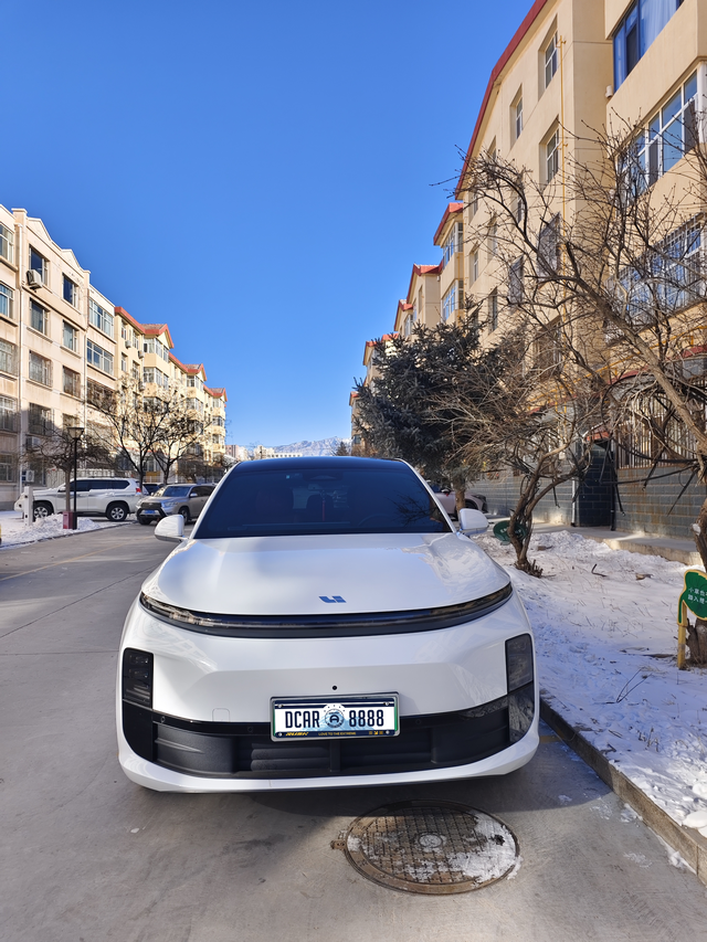 理想L6这款车上用了就离不开几个配置
我开的是一台24款理想L6 Pro，有好些