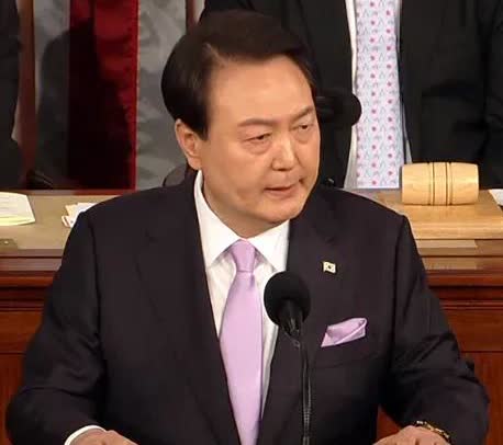 韩国刚刚传来消息！
尹锡锐这下彻底凉凉了！
就在今天，7月30日，韩国负责调