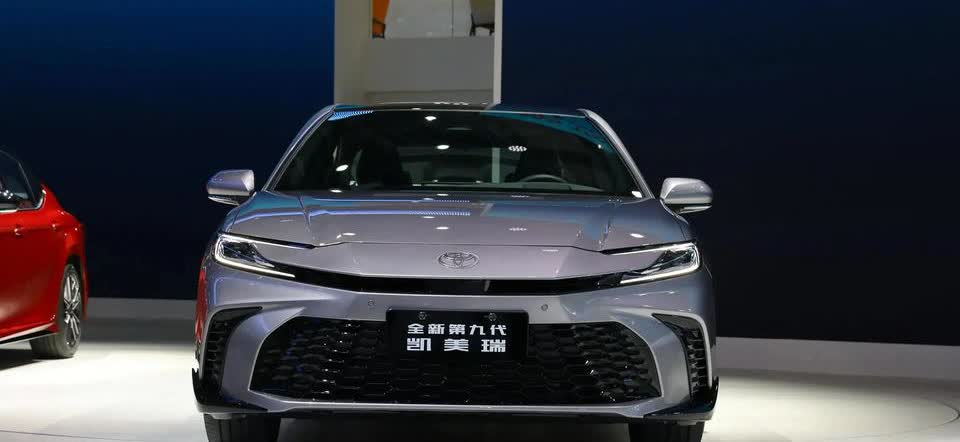 凯美瑞混动保养贵吗？4S店&车主双重解读，费用出乎意料！