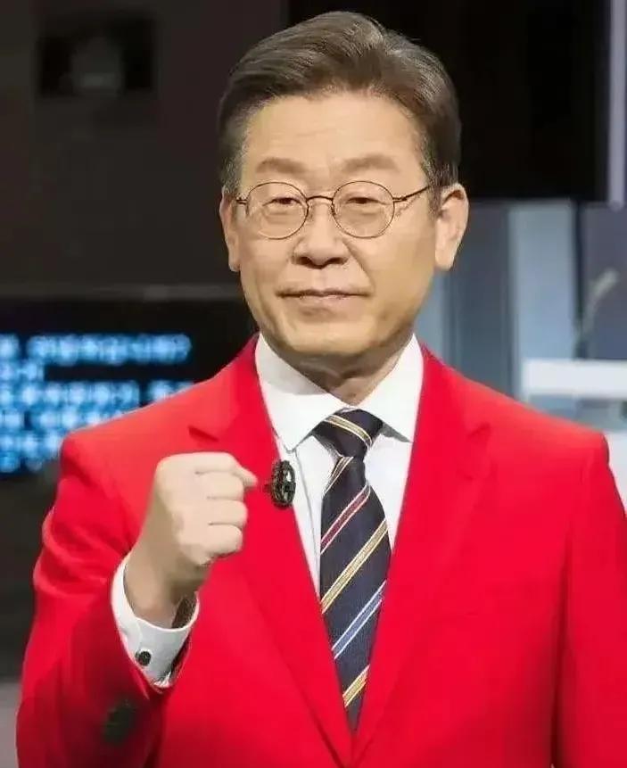韩国“变天”了！
8月26日，首尔刚天亮，大韩航空就甩出王炸：一口气签下500亿