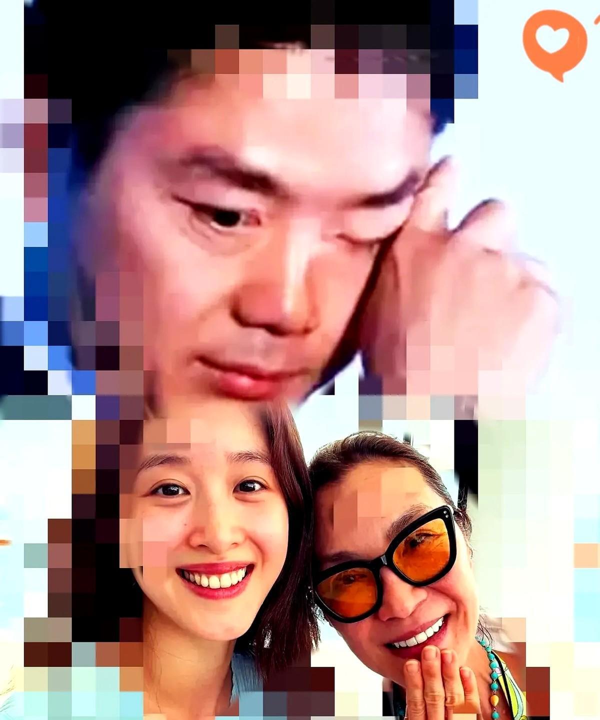 近日，亚马逊创始人杰夫·贝佐斯 与奥斯卡影后梅丽尔·斯特里普在纽约某慈善晚宴上的