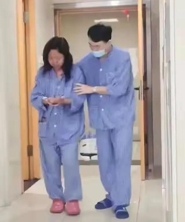 “看哭了！”男子割一半肝脏救妻子，术后妻子却只活了10个月，还留下20多万债务！