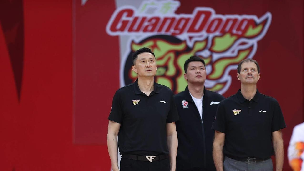 朱芳雨慢了一步！
据CBA经纪人透露：广东男篮心仪大外援汤普森转投青岛男篮！理由