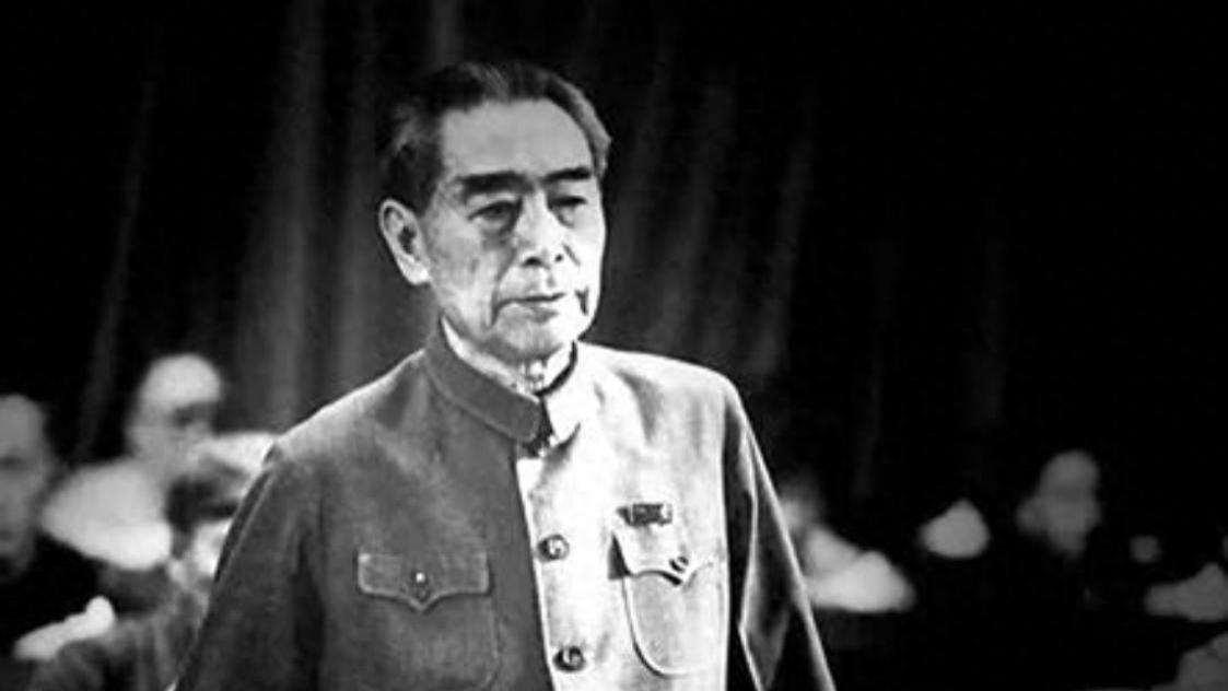 整理周恩来遗物，工作人员发现一张纸条，华国锋：按毛主席指示办